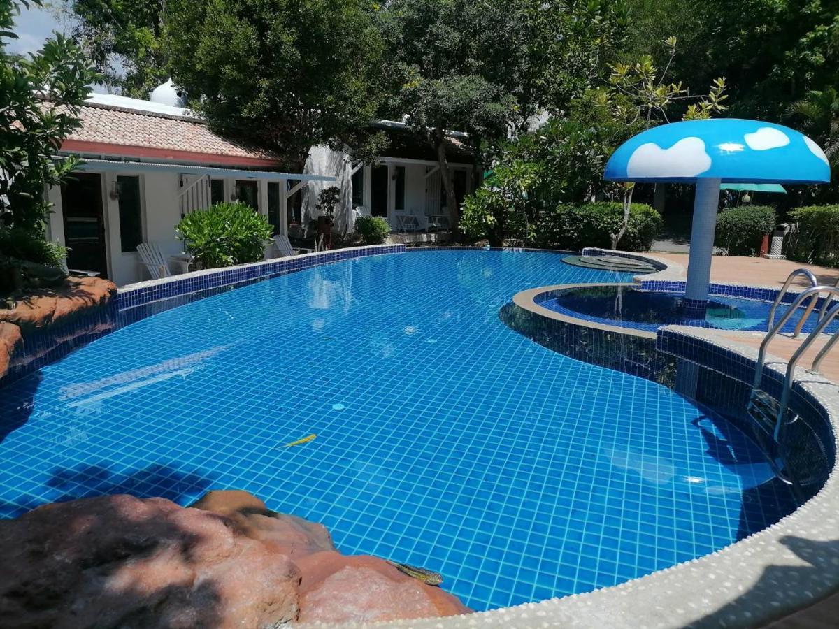 Baanmontra Beach Resort - Bankrut Экстерьер фото